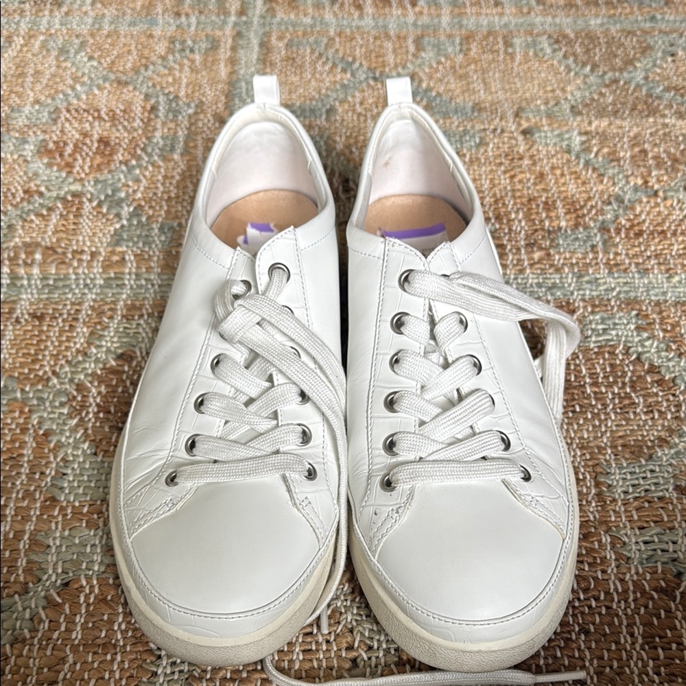 Women's Vionic White Leather Sneakers